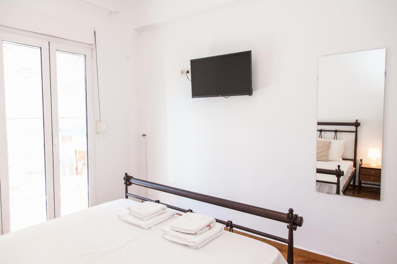 Beautiful New Decorated Apt In Athens Apartment Exterior photo