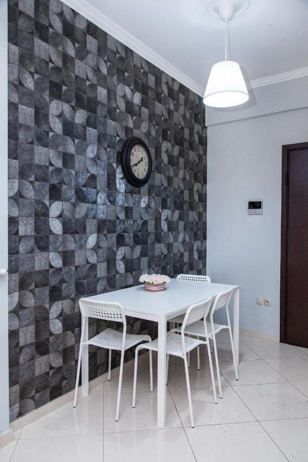 Beautiful New Decorated Apt In Athens Apartment Exterior photo